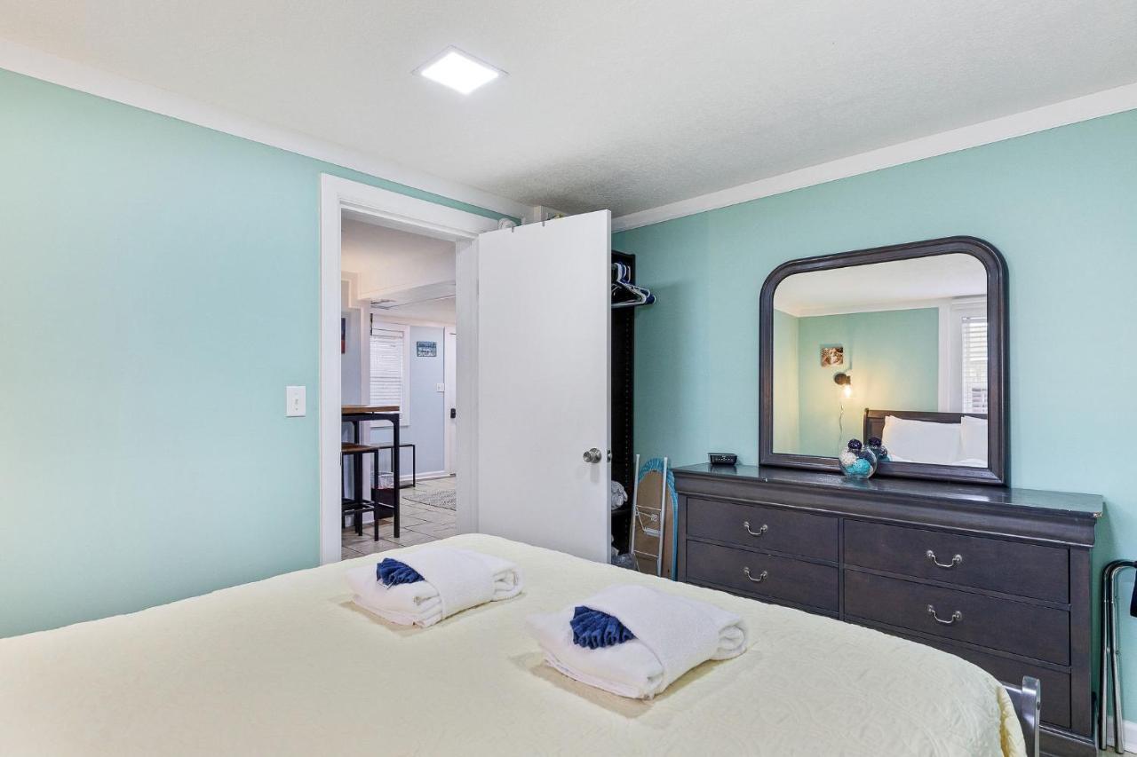 23 Center St - Sunny Side Down - Downstairs Apartment Folly Beach Buitenkant foto